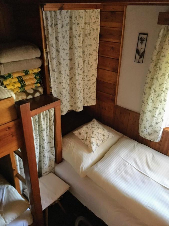 chata u rybníka Broumar Opočno Exterior foto