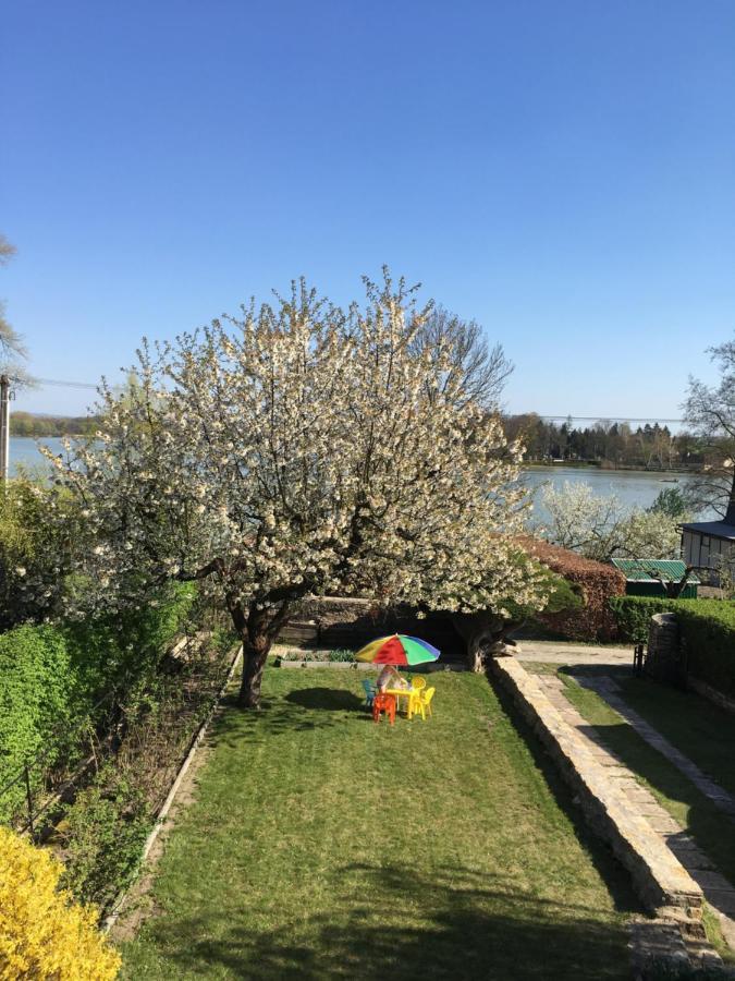 chata u rybníka Broumar Opočno Exterior foto
